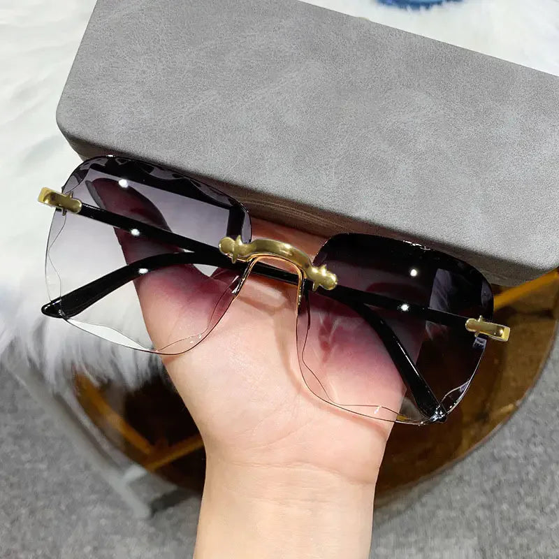 Square Rimless Sunglass